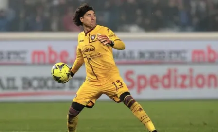 Guillermo Ochoa está en la órbita del Milan, aseguran desde Italia