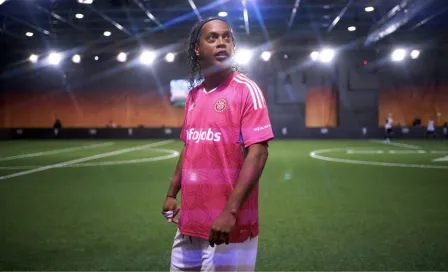 Ronaldinho durante su debut en la Kings League: "Yo no voy a correr, que corra otro"