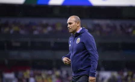 Chivas Femenil festejó de forma 'pesada' a su director técnico en su cumpleaños