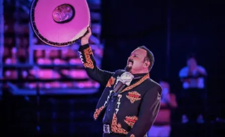 Pepe Aguilar pidió "saludo" a sus haters en la Plaza de Toros México: "Aquí FIFA no nos multa"