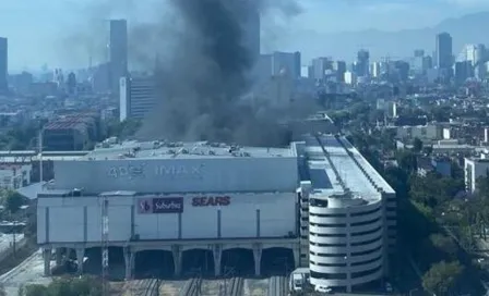 Incendio en Fórum Buenavista en CDMX deja personas intoxicadas y locales destrozados