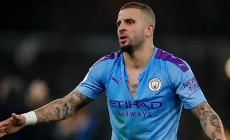 Kyle Walker del Manchester City es 'exhibido' por mostrar sus genitales en un bar en estado de ebriedad