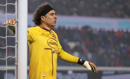 Prensa italiana elogia a Guillermo Ochoa: "Detuvo a Origi, Theo e Ibra"