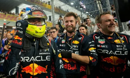 Checo Pérez: Periodista señala que Red Bull apoya a Max Verstappen