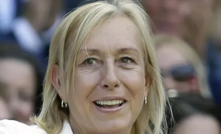 Martina Navratilova dice que está libre de cáncer