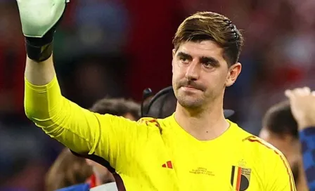 Courtois abandona concentración de Bélgica con lesión 