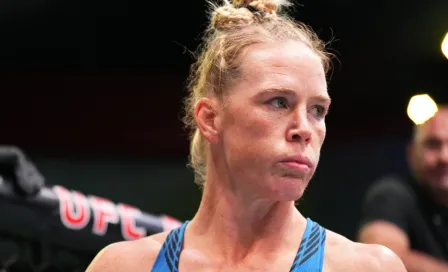 Holly Holm vence por decisión unánime a Yana Santos