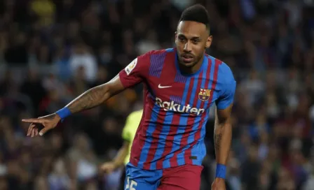 Aubameyang está dispuesto a bajarse el sueldo para volver a Barcelona