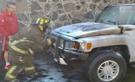 Camioneta de Alfredo Adame se incendió en CDMX