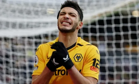 Raúl Jiménez se queda en la banca durante empate de los Wolves ante Nottingham Forest