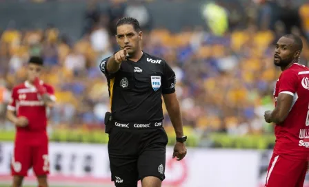 Roberto García, exárbitro de Liga MX, fue agredido en el futbol amateur