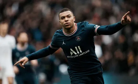 Kylian Mbappé superó a Cavani y se convirtió en el máximo anotador del PSG