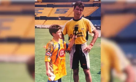 Samuel García presume foto de niño con Siboldi y vaticina título de Tigres 