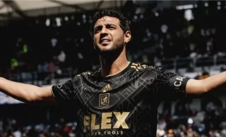 Carlos Vela es ovacionado luego de doblete y asistencia en "El Tráfico"