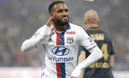 Alexander Lacazette anota póker de goles ante el Montepellier, pero ¡pierde el partido!