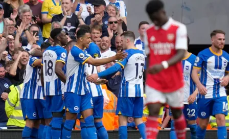 Arsenal es goleado en casa por Brighton y se complica título de Premier