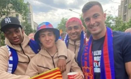 Julián Araujo estuvo presente en los festejos del Barcelona por el título de LaLiga