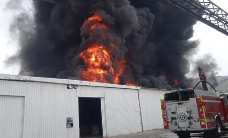 Se incendia fábrica de pinturas en San Pedro Xolostoc, Ecatepec; no hubo lesionados