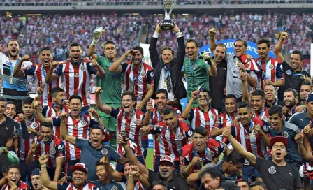 Chivas: Desde Grecia Orbelín y Almeyda esperan ver campeón al Rebaño