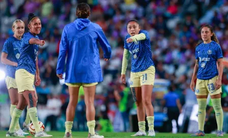 ¡Mojan a las jugadoras del América! Estadio Hidalgo prendió aspersores durante calentamiento 