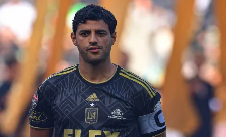 ¡De no creerse! Carlos Vela falla dos penales en tres minutos 