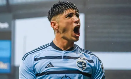 Alan Pulido se luce con doblete y asistencia en goleada de Kansas City ante Austin