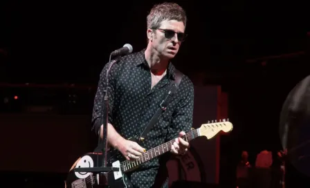 Noel Gallagher celebra la Champions del Man City cantando con aficionados en un pub