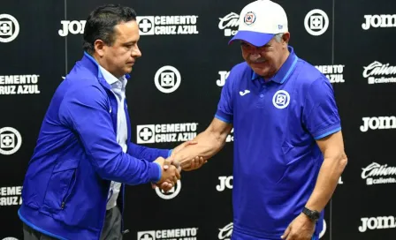 Víctor Velázquez confirmó que Tuca Ferretti le pidió tres refuerzos más para Cruz Azul