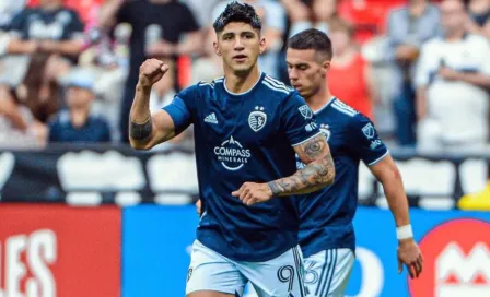 Alan Pulido analiza renovar con Kansas City; tardará 2 semanas en dar respuesta a Cruz Azul