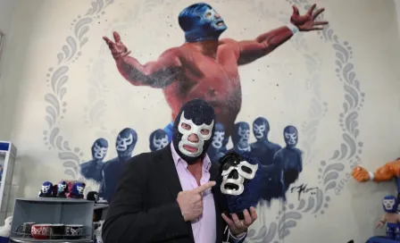 Blue Demon Jr celebra el primer aniversario de su galería en la CDMX