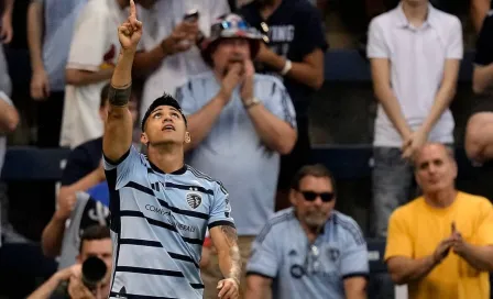 Alan Pulido vuelve a marcar y le da la victoria al Sporting Kansas City sobre Vancouver Whitecaps