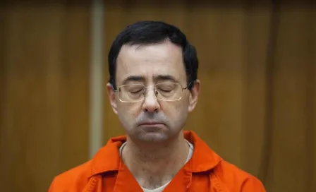 Larry Nassar, médico deportivo condenado por abuso, fue apuñalado en prisión