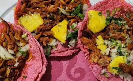 Crean los Barbie-Tacos en diferentes taquerías de México