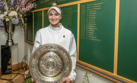 Marketa Vondrousova venció a Ons Jabeur y gana su primer Wimbledon