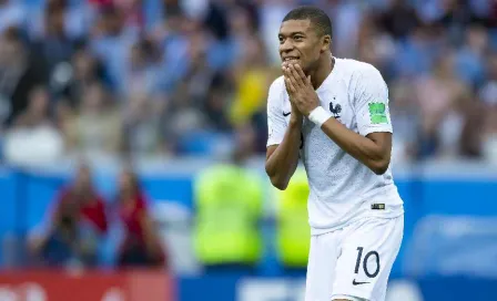 PSG apunta a castigar a Kylian Mbappé dejándolo en la banca toda la temporada