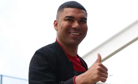 ¡No le tuvieron piedad! Casemiro aparece con algunos kilos de más y las redes no lo perdonan