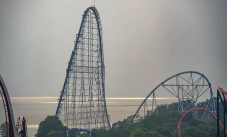 Pato se vuelve viral por subirse a una montaña rusa en Cedar Point