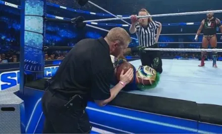 WWE: Rey Mysterio se lesionó ante Santos Escobar en el último SmackDown