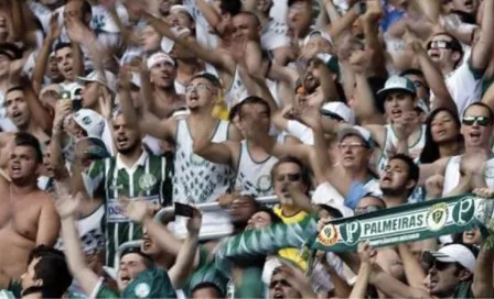 Palmeiras: Aficionados pagan anuncio en Times Square exigiendo refuerzos