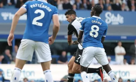 Raúl Jiménez gana en su debut con Fulham frente a Everton