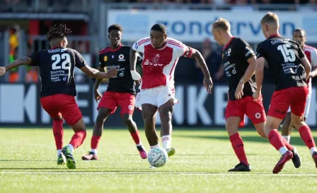 Ajax empató ante Excélsior en la Eredivisie; Jorge Sánchez se quedó en la banca