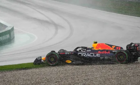 Checo Pérez sobre su despiste en el GP de Países Bajos: 'Pisé un charco y perdí el control'