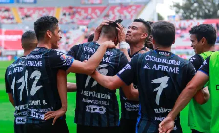 Gallos vence por la mínima a Necaxa y se mete en puestos de Liguilla