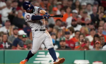 José Altuve logra el ciclo en paliza de los Astros contra Red Sox