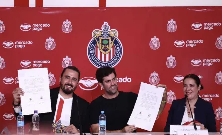 Chivas hizo oficial su nueva alianza comercial con Mercado Pago