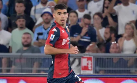 Johan Vásquez disputó los 90 minutos en la derrota del Genoa ante Torino