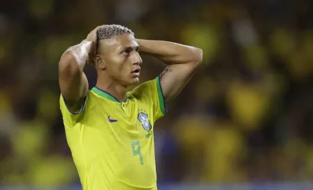 Richarlison terminó en lágrimas tras salir de cambio en el partido de Brasil 