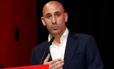 Luis Rubiales renuncia como presidente de la RFEF y vicepresidente de la UEFA