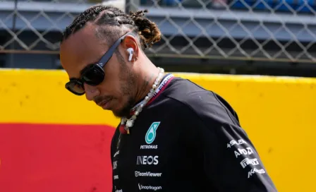 Lewis Hamilton 'defiende' a Checo de las declaraciones de Helmut Marko: "Completamente inaceptable"