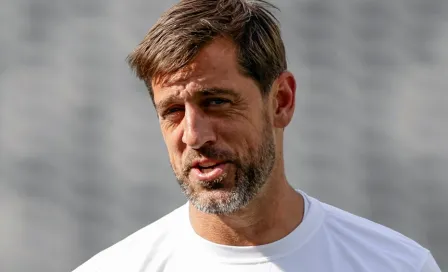 ¡No está descartado! Aaron Rodgers aún podría tener actividad con los Jets esta temporada